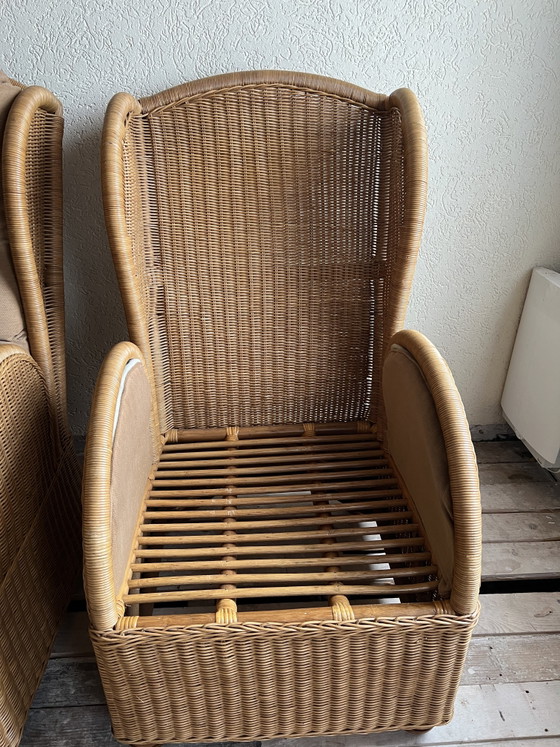 Deux fauteuils en rotin avec repose-pieds – Rattan, Textile (photo 6 of 7)