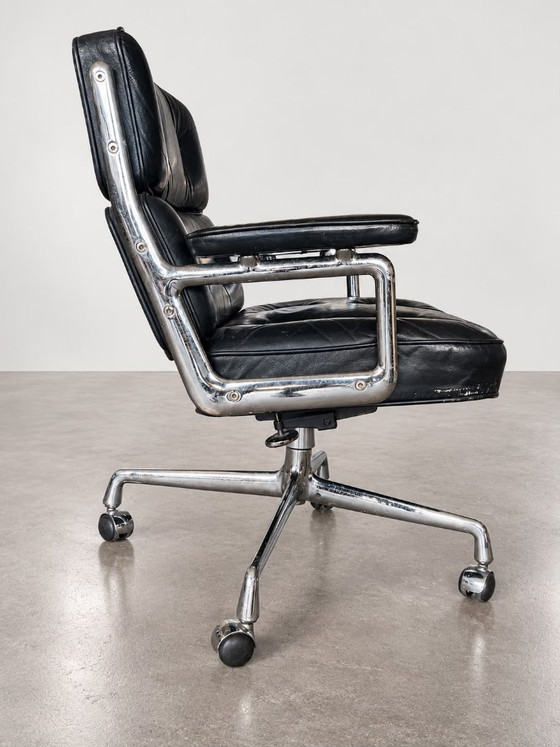 Charles & Ray Eames Lobby chair – Herman Miller, Sillas giratorias, Cuero (photo 5 of 6)