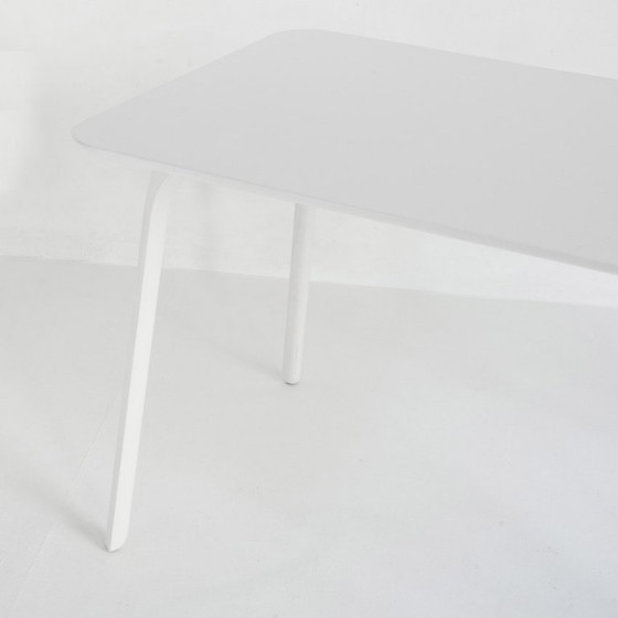 Table Model "First" Designed by Stefano Giovannoni for Magis. Italy, 2007 – Dining tables, Plastic (photo 8 of 11)