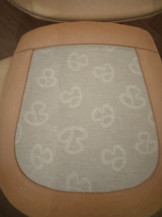 Image 1 of Fritz Hanssen egg chair met voetenbankje collectors item 60 year