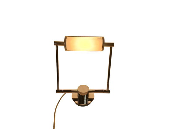 Image 1 of Stijlvolle wandlamp, kwaliteit en modern Italiaans design - Het armatuur kan aan de wand of aan het plafond worden bevestigd en 