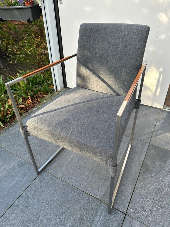 Image 1 of Bert Plantagie Hidden – opgeknapte design eetkamer- en salonset (noten + RVS)