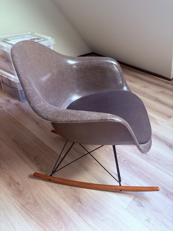 Brown Herman Miller RAR Rocking Chair Design Charles Eames – Metal, Textile (photo 3 of 7)