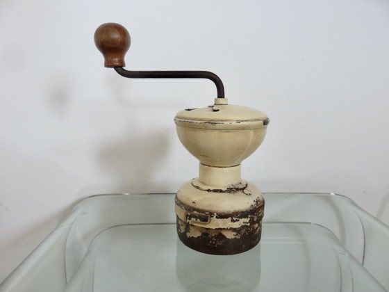 Image 1 of Moulin à Café Peugeot Frères, Modèle "Diabolo" de 1952 à 1956