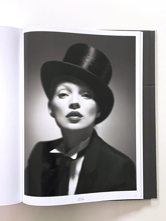 Image 1 of Taschen - Sammlerstück Mert Alas / Marcus Piggott