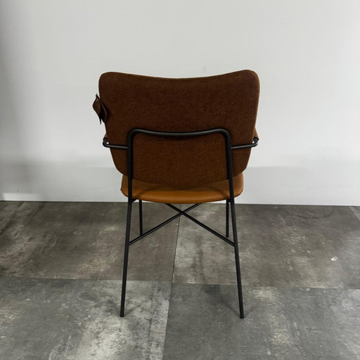 Juego de 4 unidades de Kiko 3.0 – Bert Plantagie, eetkamerstoelen, Plastic, Textile (photo 2 of 4)