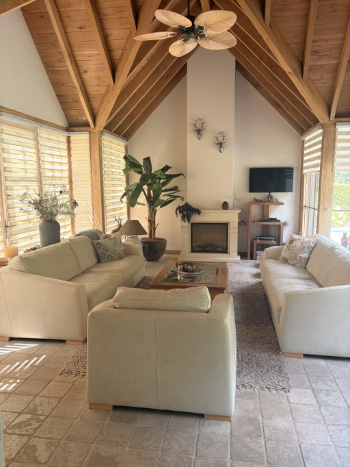 Bellissimi divani in pelle di grandi dimensioni (2) e poltrona!! – 3 5 zitsbanken, Leather