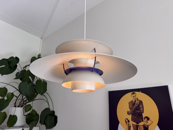Lampada a sospensione danese Louis Poulsen PH5 di Poul Henningson – Lampade a sospensione, Aluminium (photo 26 of 38)