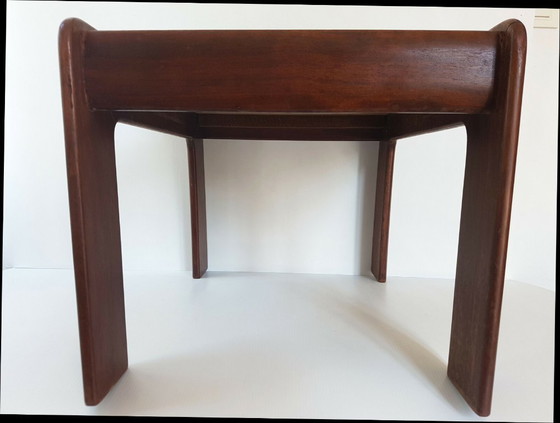 Image 1 of Scandinavische salontafel/bijzettafel uit de jaren 60 van massief teakhout en vintage zwart formica.