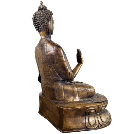 Estatua Monumental Antigua Bronce Dorado al Fuego Buda Shakyamuni – Túnica Kasaya Campo Arroz – Siglo XVIII (photo 5 of 10)