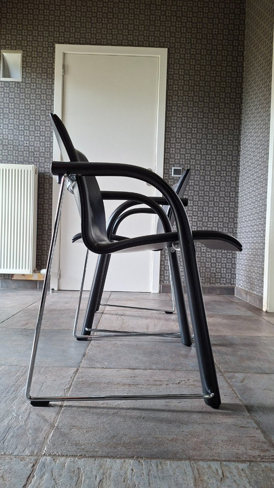 2x Thonet S320 Lederen Stoel – Sillones, Leather, Wood (photo 10 of 12)