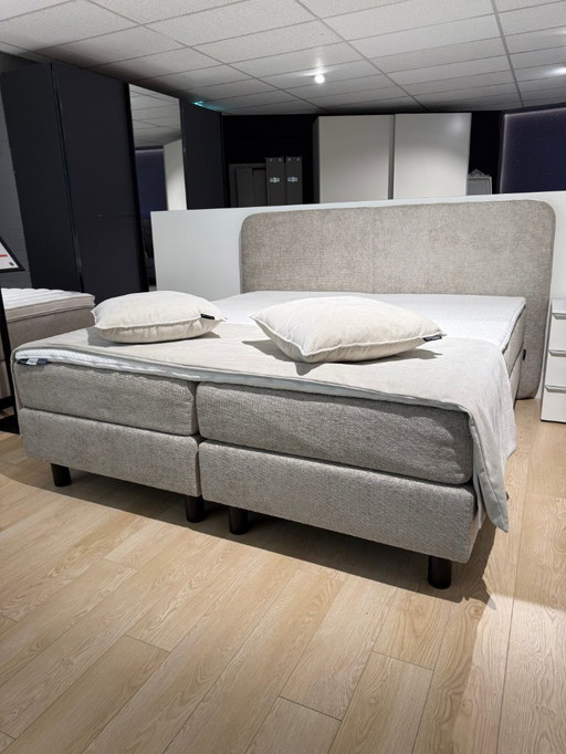 Kreamat Jabbi Boxspring