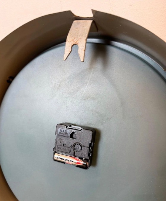 Image 1 of Grijze industriële fabriekswandklok van Pragotron, jaren 60