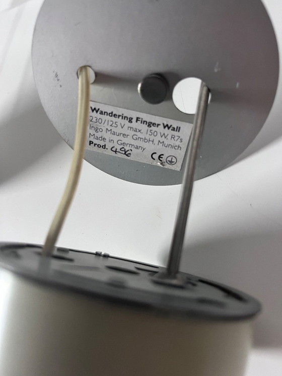 Image 1 of 2x 'Wandering Finger Wall' Plafondlampe Ingo Maurer