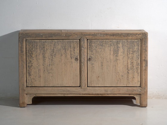 Antique low sideboard in elm with two doors – China, circa 1950 – Sideboard cabinet (photo 25 of 40)