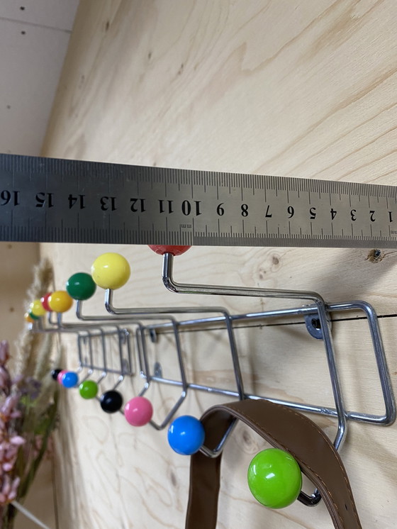 Image 1 of Appendiabiti retrò a forma di palla Appendiabiti retrò a forma di palla Appendiabiti Sputnik