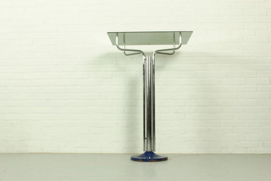Image 1 of Vintage verchroomde consoletafel met glazen blad – modernistisch design uit de jaren 70