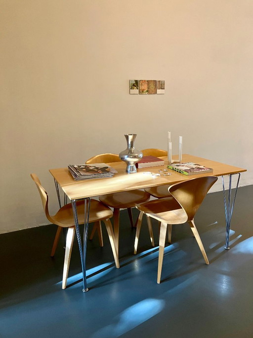 1X Arne Jacobsen for Fritz Hansen B437