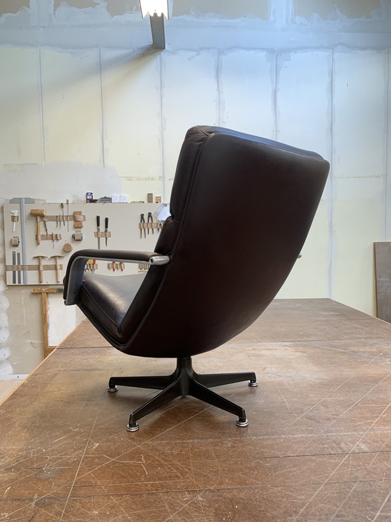 Image 1 of Vintage Artifort F141 fauteuil – Geoffrey Harcourt, bruin leer – origineel