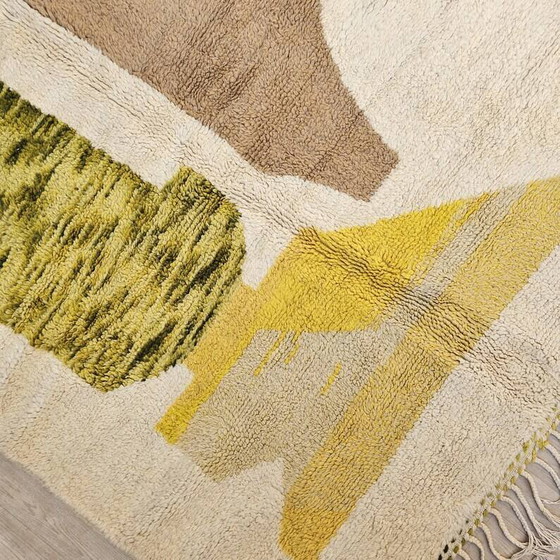 Tapis berbère marocain 250cm x 150cm – Laine (photo 2 of 11)