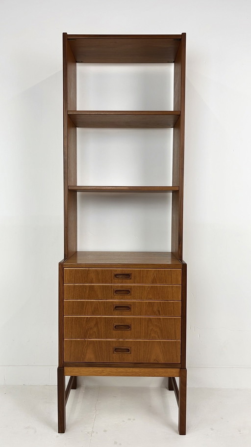 Librería sueca vintage de chapa de teca 