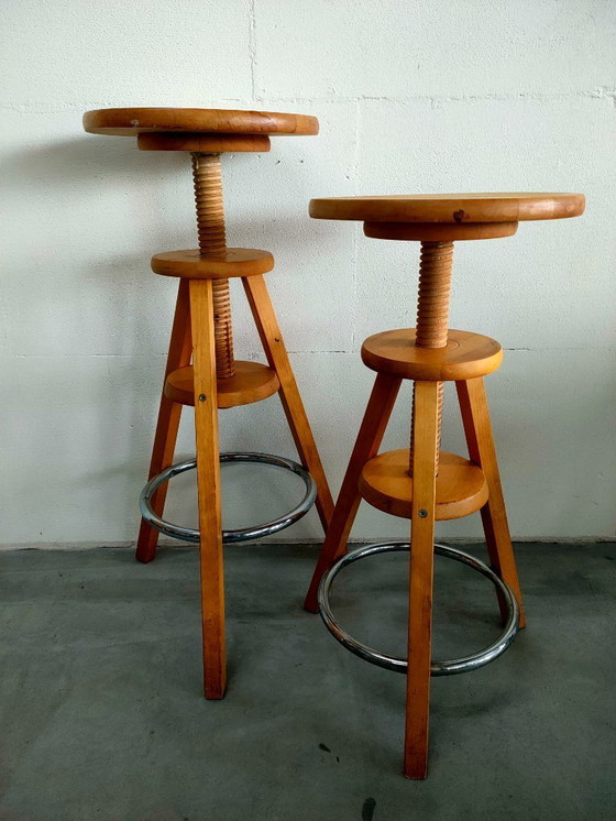 Image 1 of Vintage swivel stool/work stool piano stool potter's stool