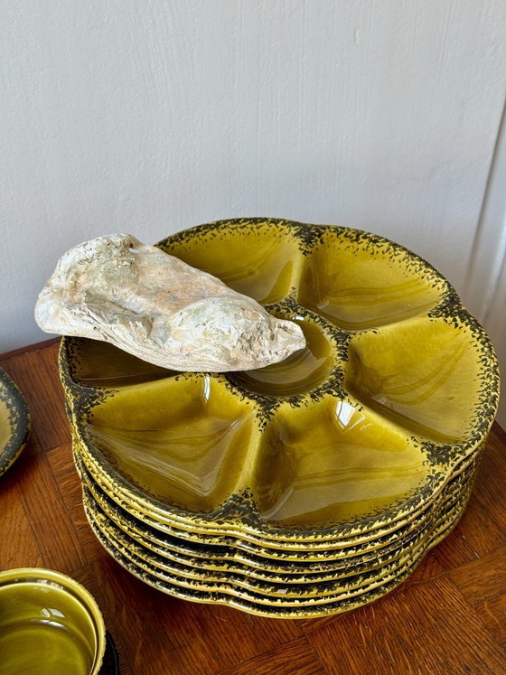 Image 1 of Oyster service in Gien earthenware with olive green glaze