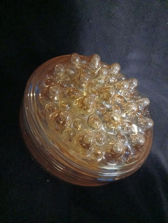 Image 1 of Leuchtend orange-goldene Decken-/Wandleuchte aus den 1980er Jahren