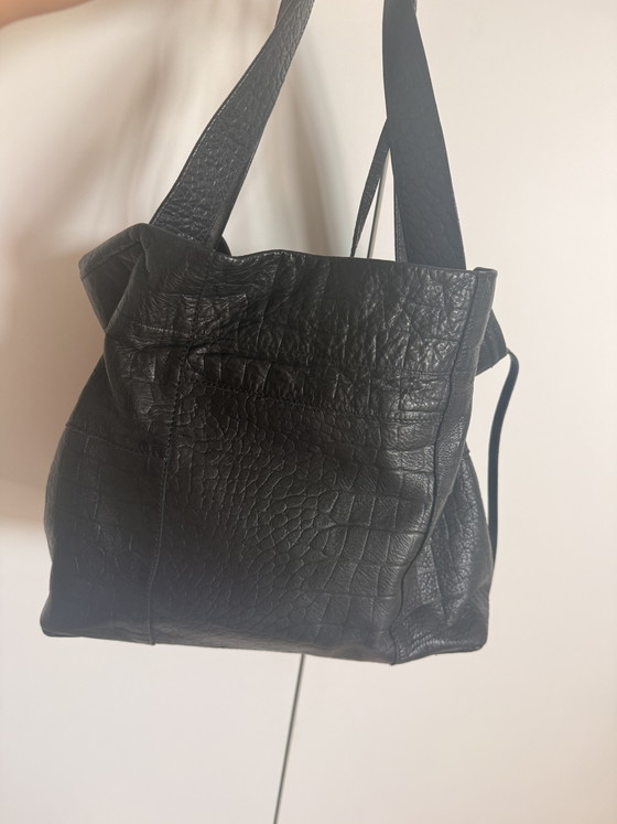 Bolso de compras Patrizia Pepe de piel negra – Bolso grande – Con relieve de cocodrilo – Bolsos tote (photo 10 of 15)
