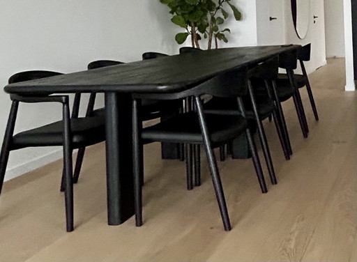 Table avec 8 chaises