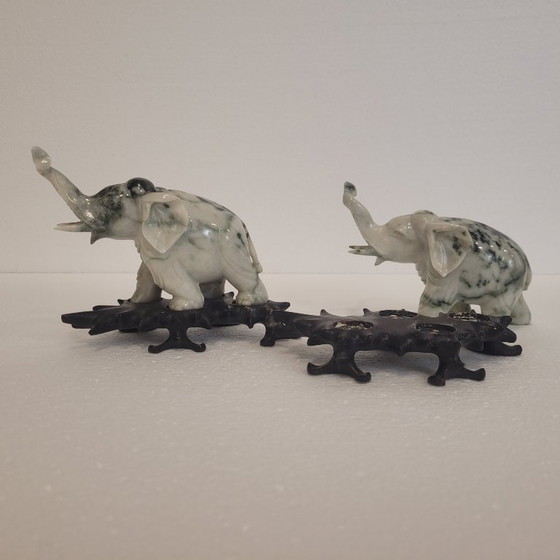 Image 1 of Pair of elephant paperweights, veined marble, 80’s - France