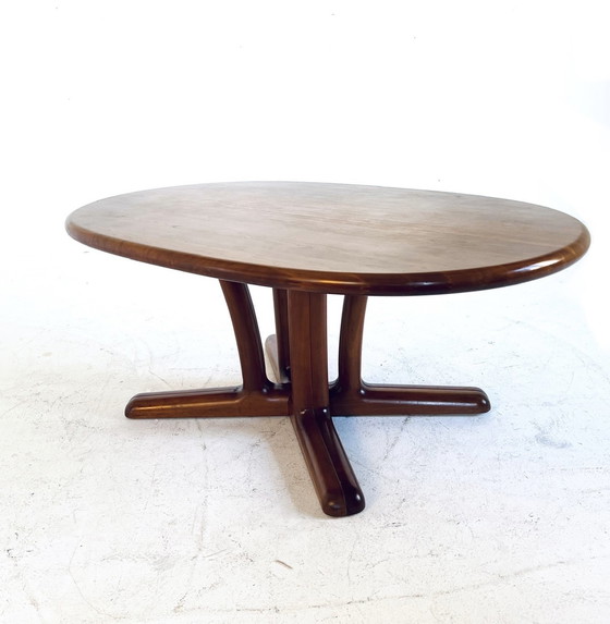 Image 1 of Ovaler Couchtisch aus Teakholz, Dyrlund, 70er Jahre