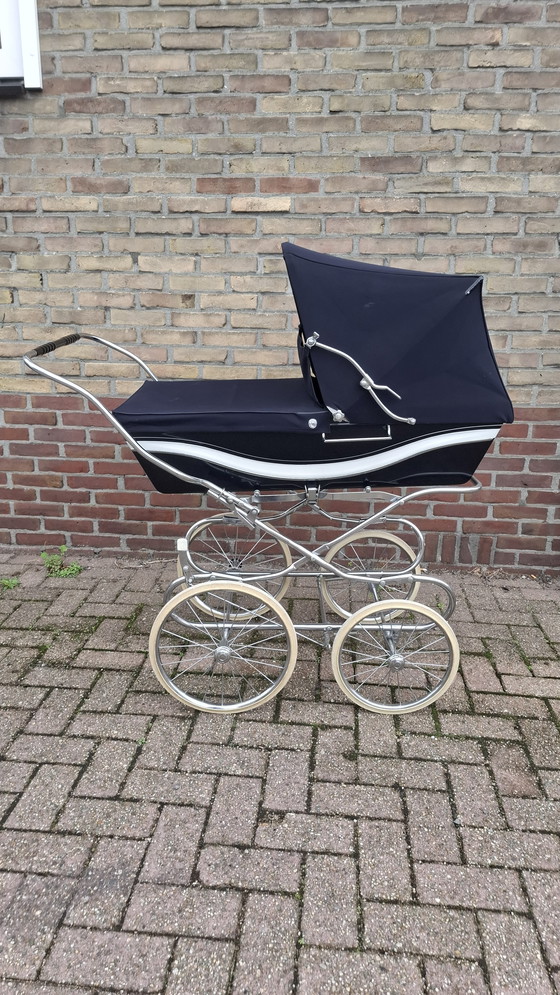 Image 1 of Poussette Silver Cross | Fabriquée en Angleterre | Classique et luxueuse