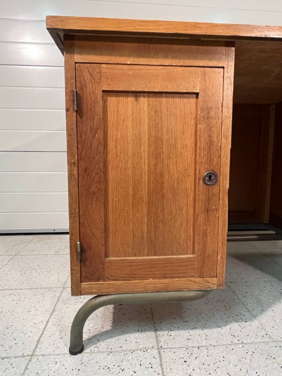 Image 1 of Vintage Frans schoolbureau in de stijl van Jean Prouvé