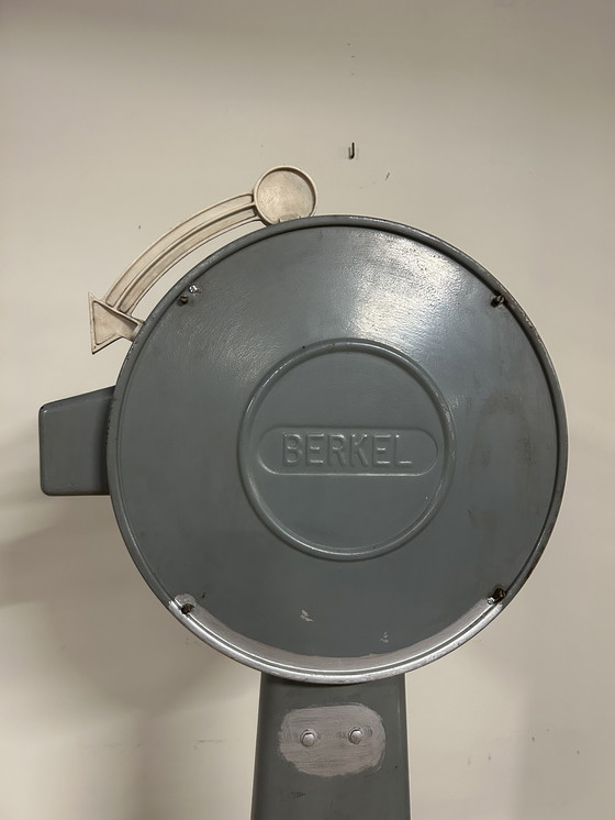 Image 1 of Berkel Wiegestation 1969 Stadtmobiliar