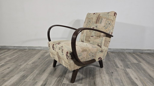 Art Deco Lounge Chair by Jindrich Halabala