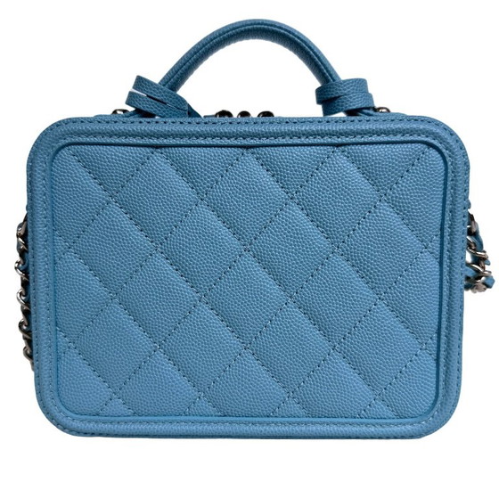 Tocador de Chanel – Bolsos cruzados, Calfskin (photo 3 of 13)