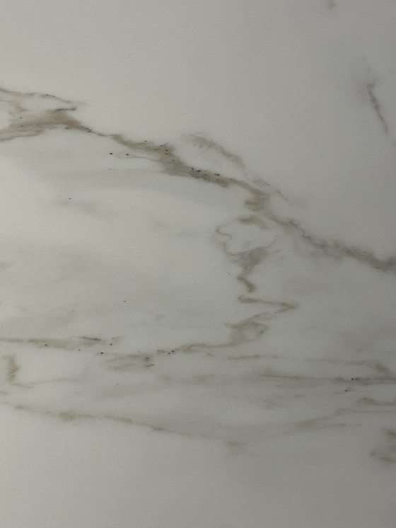 Image 1 of Leolux Toveri Dining tafel keraniek