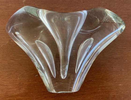 Image 1 of vintage Jaakko Niemi heart vase. Nuutajarvi Notsjo. Finnish glass. signed in 1961.