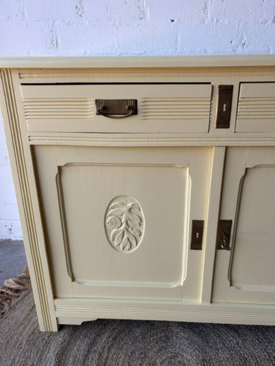 Commode ancienne vintage relookée jaune beurre – Buffet bas, Wood (photo 16 of 16)