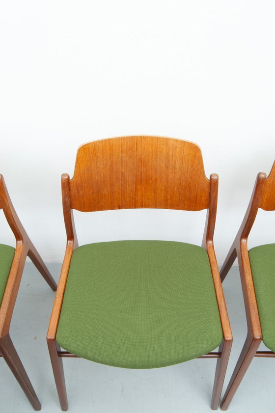 Image 1 of 4x C64 & 2x D64 eetkamerstoelen in teakhout van Hartmut Lohmeyer voor Wilkhahn (jaren 50)