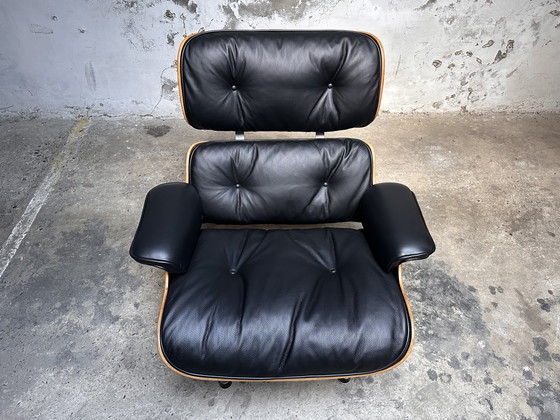 Image 1 of Herman Miller Eames lounge chair palissander 