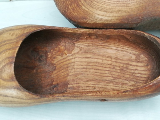 Image 1 of Ein Paar antike Holzclogs