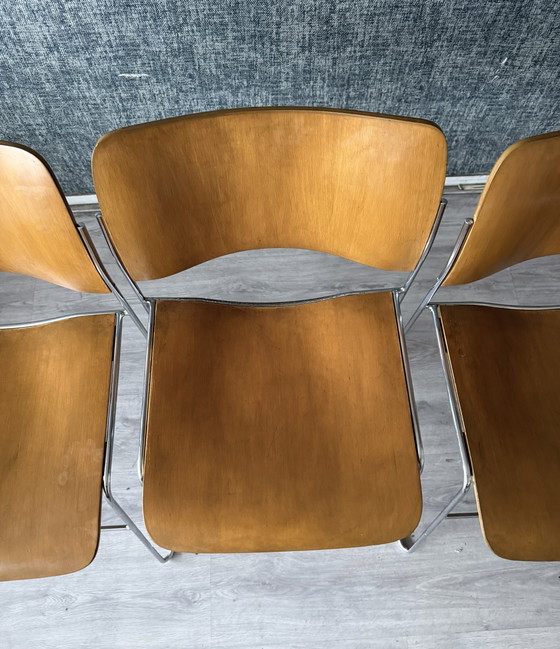 Image 1 of Set aus 4 HOWE 40/4 Stühlen – David Rowland – Bugholz und Stahl