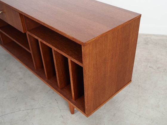 Image 1 of Eiken dressoir, Scandinavisch design
