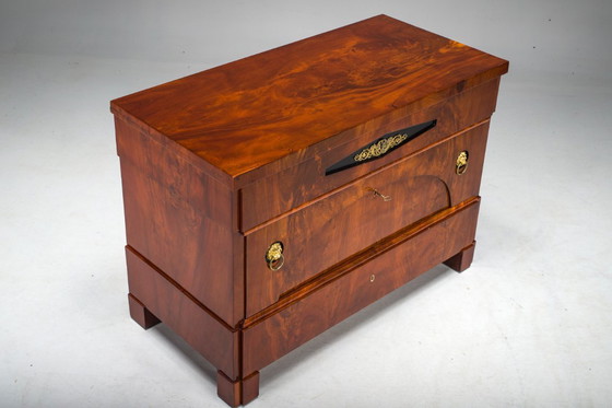 Image 1 of Vroeg 19e-eeuwse Biedermeier mahoniehouten commodes, jaren 1830