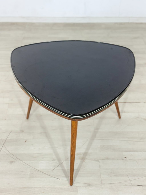 Hermosa mesa de centro vintage / mesa de sala de estar / mesa en forma de riñón / mesa auxiliar, estilo de mediados de siglo.