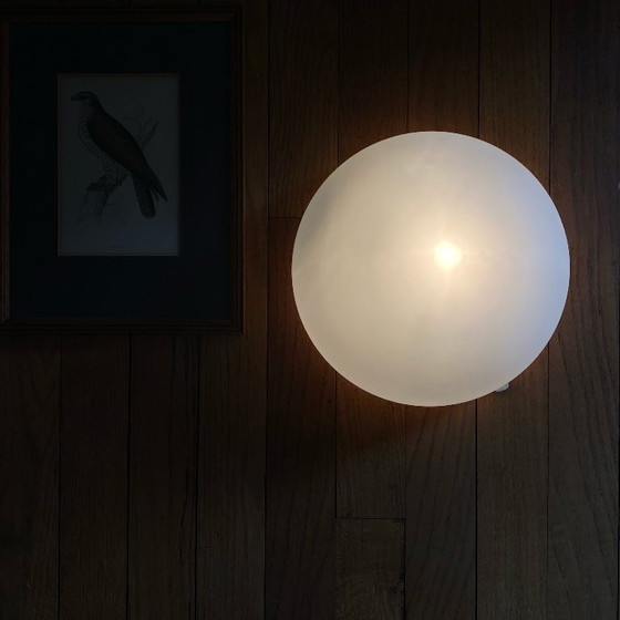 Image 1 of Lámpara de pared o techo en forma de media luna, 24 cm, cristal blanco mate