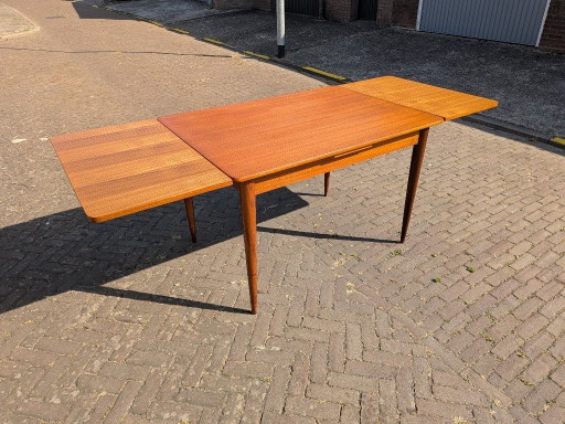 Vintage Danish Teak Dining Table – Extendable – 1960s Mid-Century