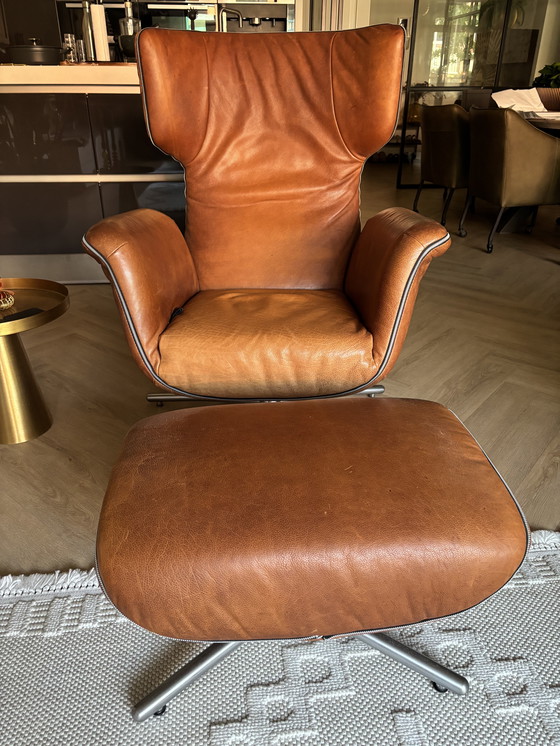 Image 1 of Label recliner armchair with pouffe